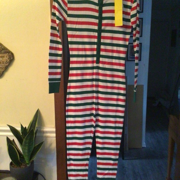 NWT Old Navy pjs - Picture 1 of 1